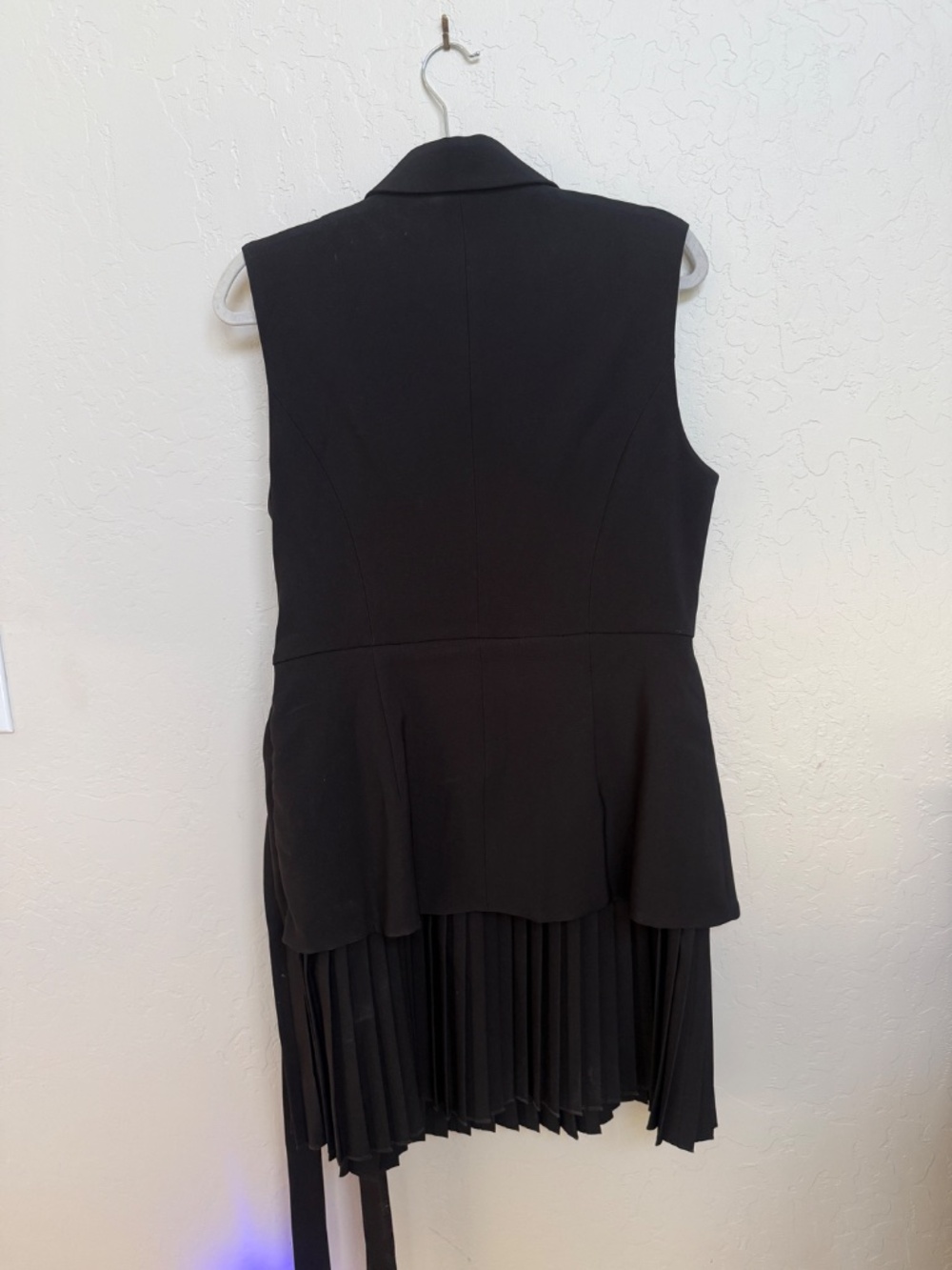 Commence Layered Mini Pleated Dress - Picture 3 of 4